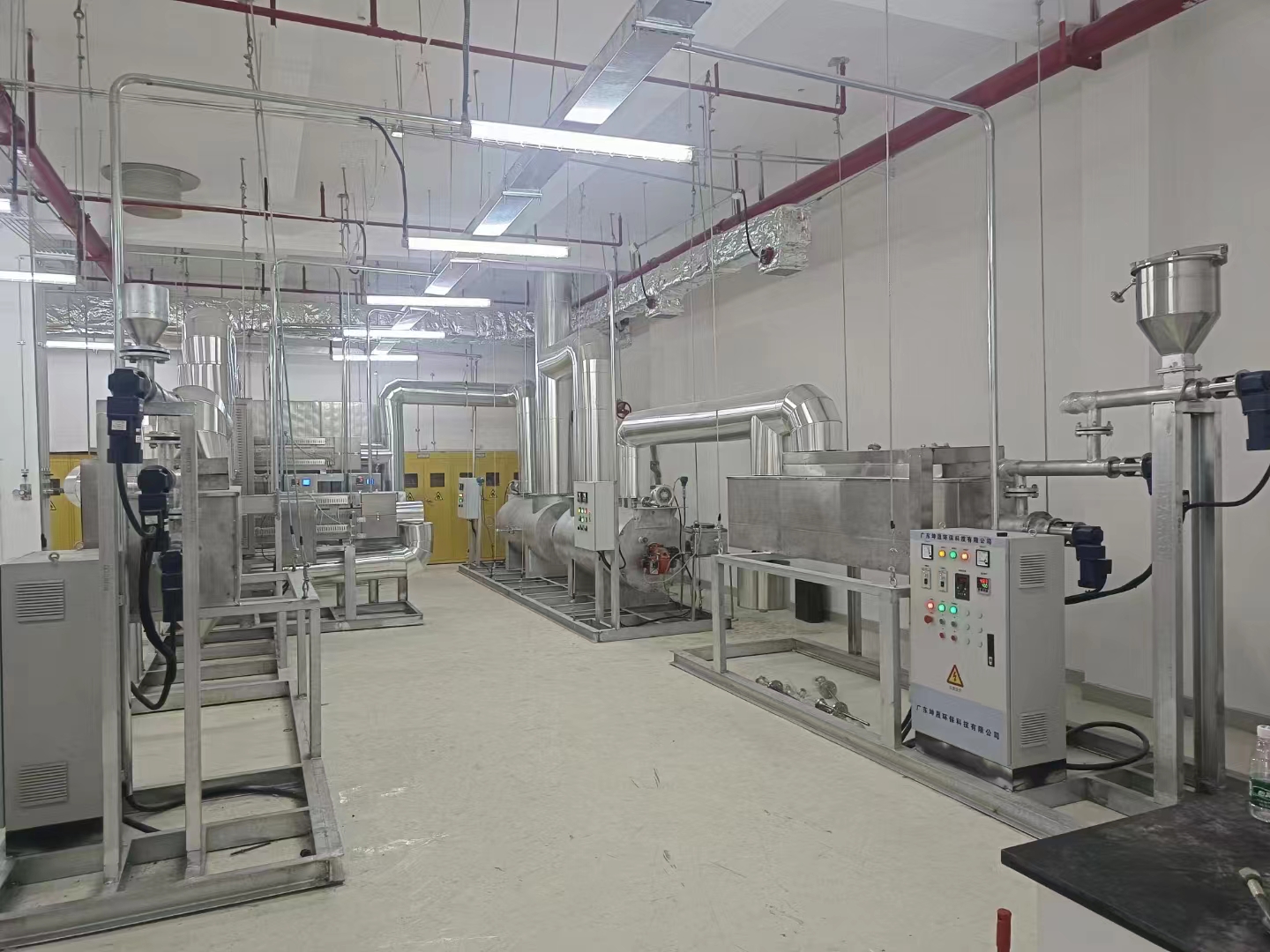 废塑料热解气化多通道重整制氢中式系统试验台